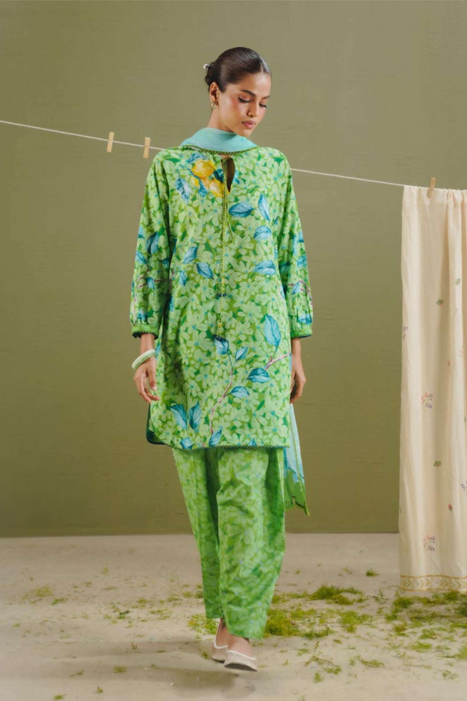 Pear Green & Aqua Marine Printed Suit