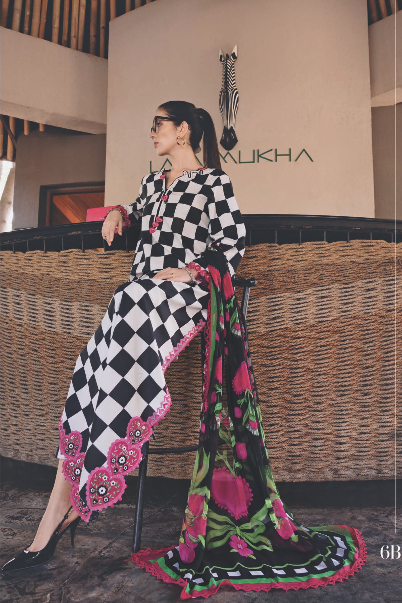 Checkered Charm Noir