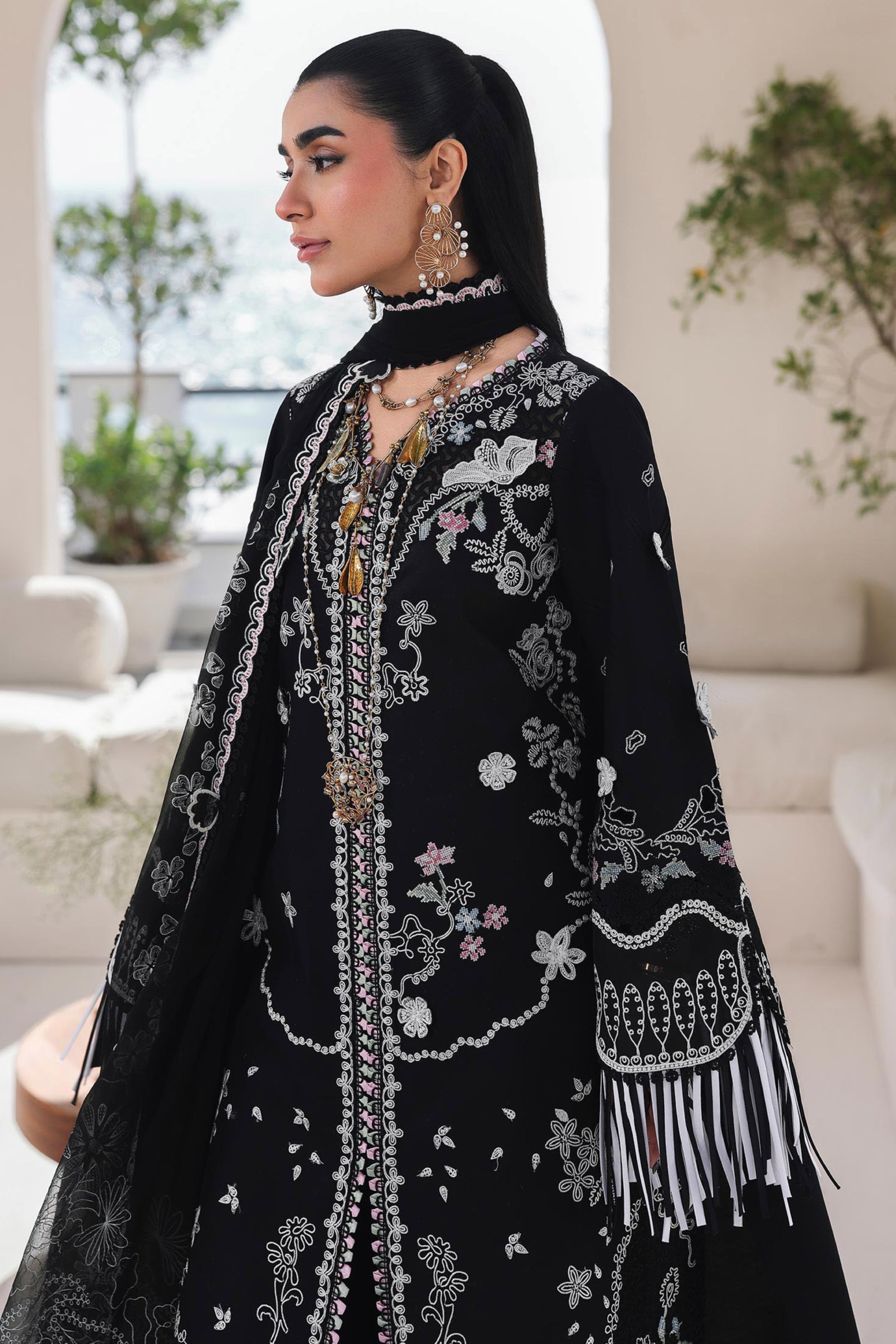 Midnight Pearl Reverie